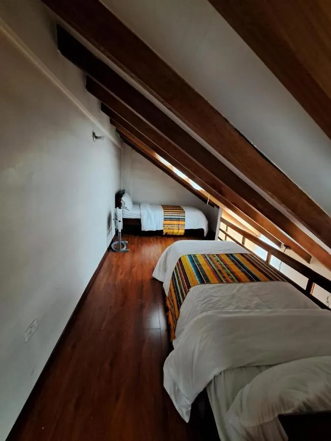 Quito Basecamp - Adventure Hostel 0*,