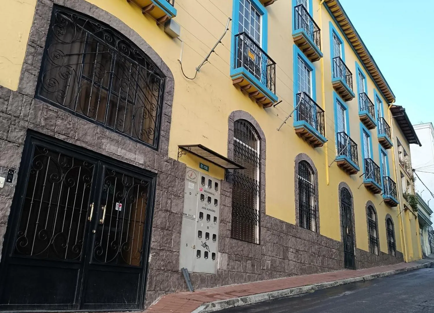 Quito Basecamp - Adventure Hostel Ecuador