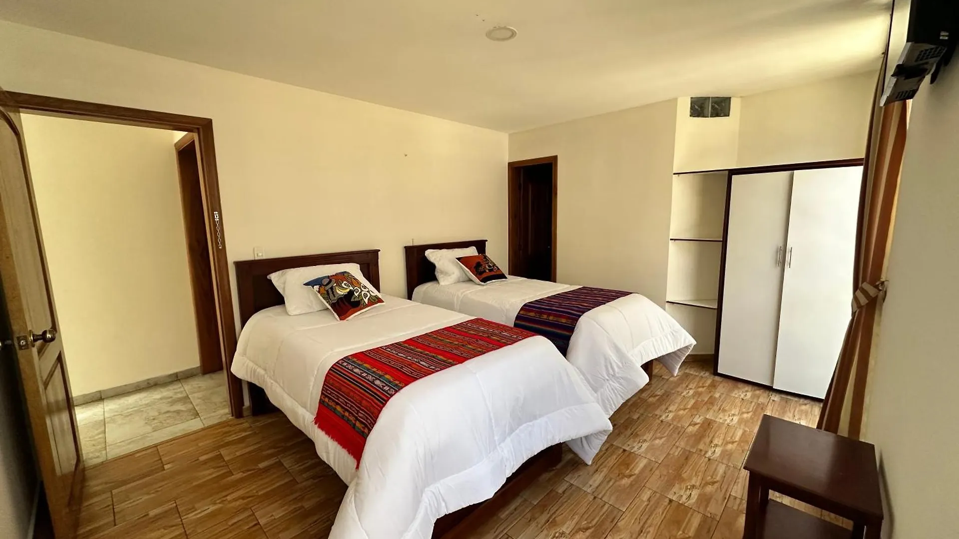 Quito Basecamp - Adventure Hostel Ecuador