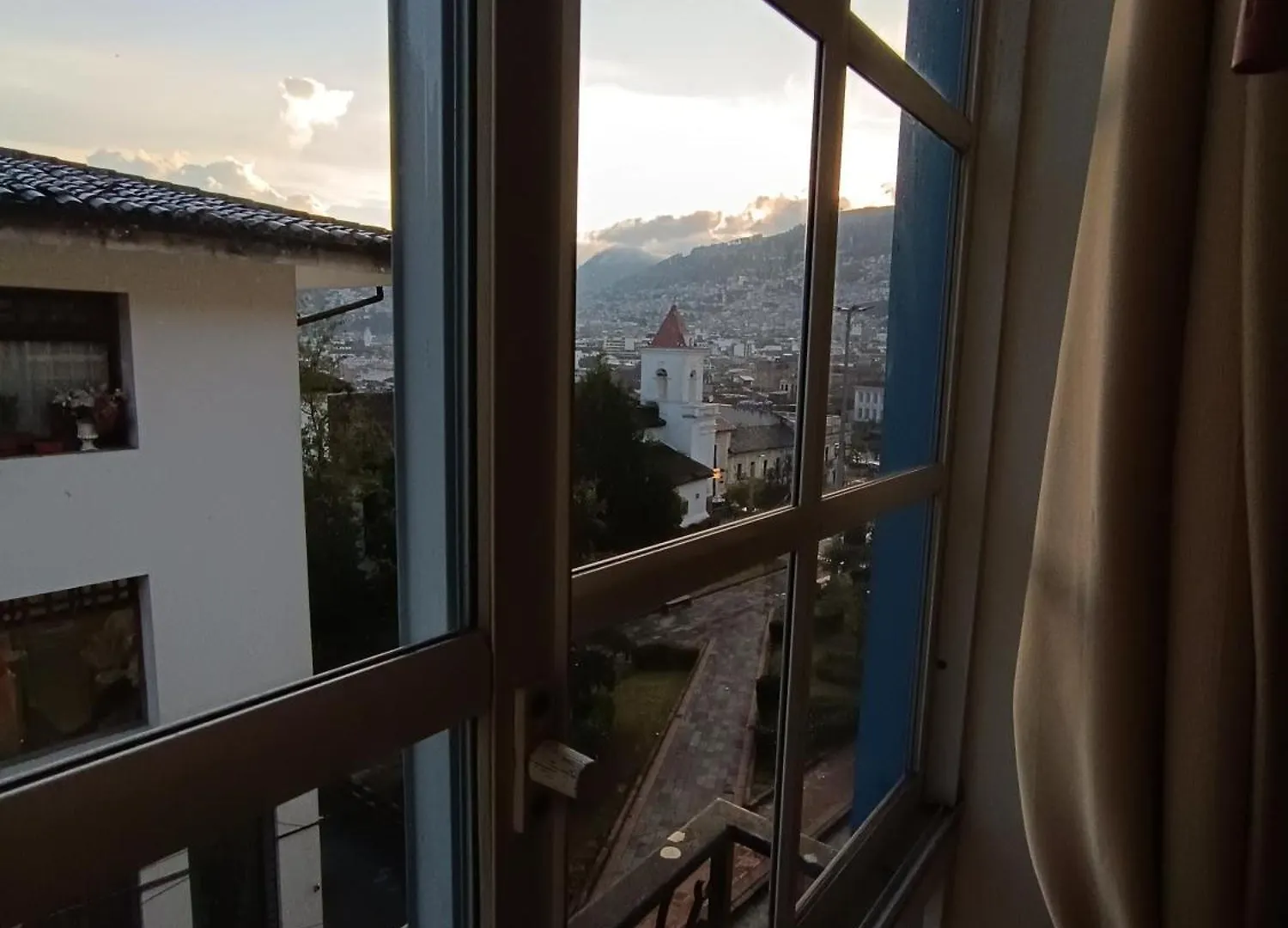 Quito Basecamp - Adventure Hostel