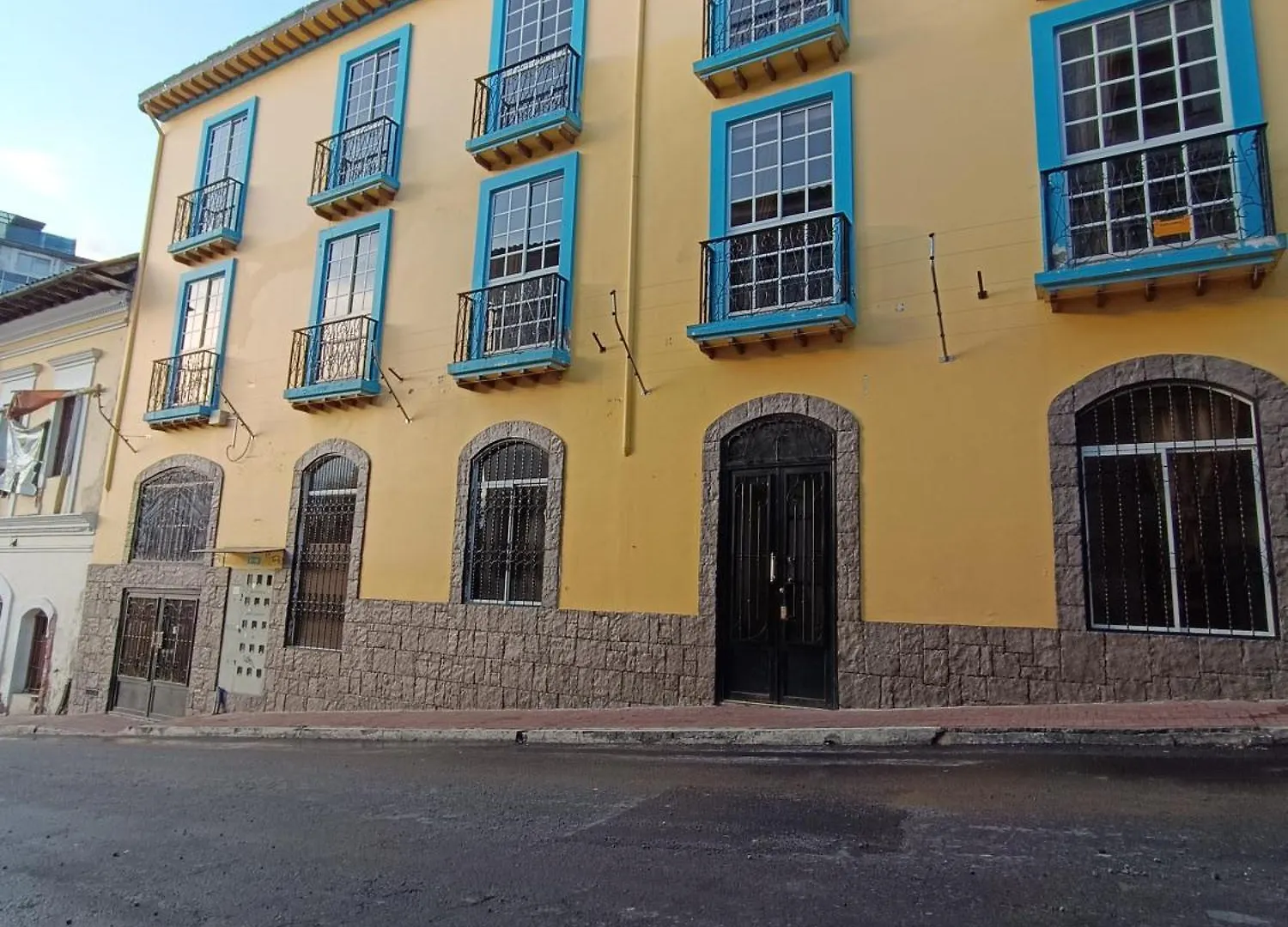 Quito Basecamp - Adventure Hostel Ecuador