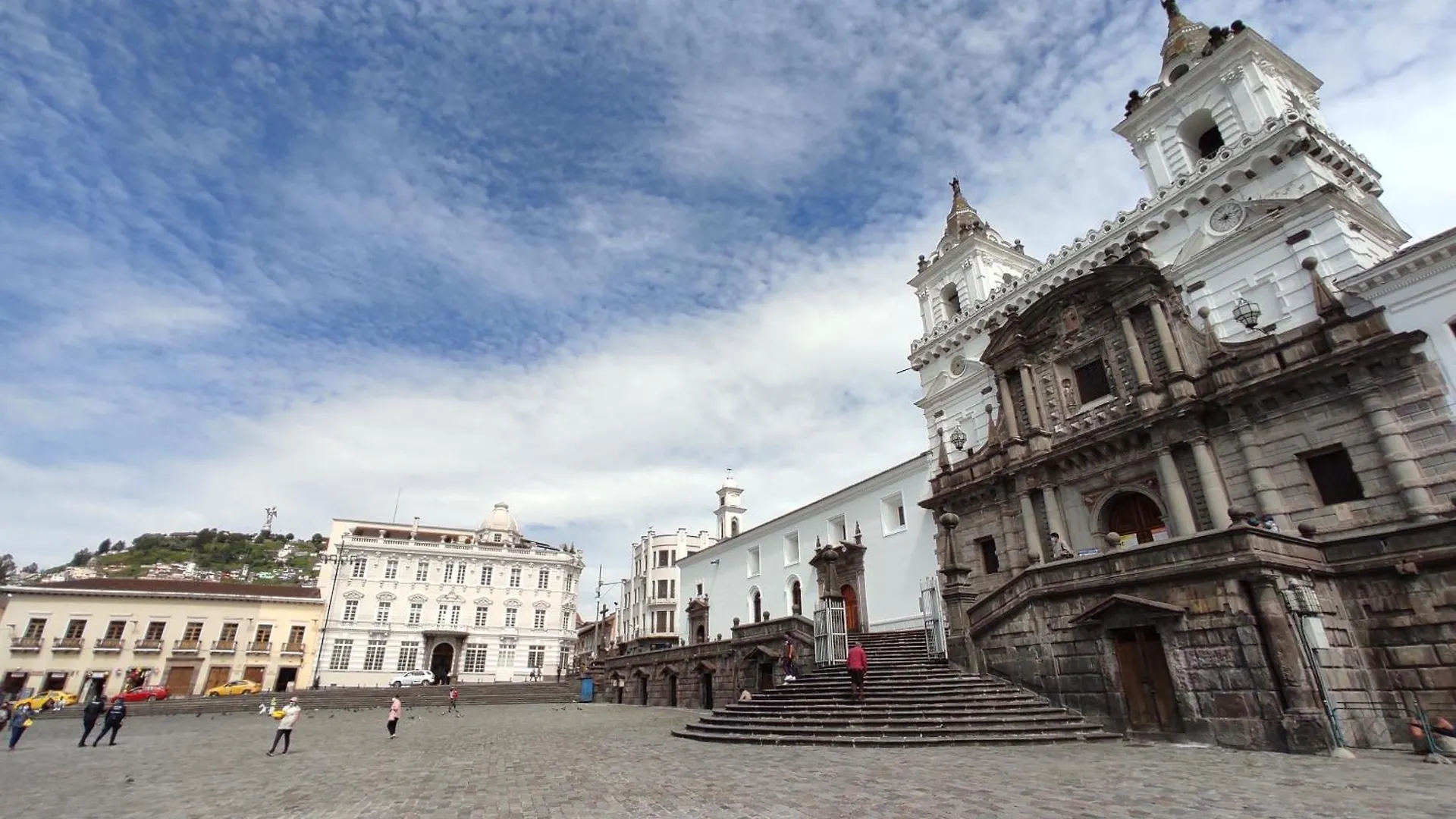 Quito Basecamp - Adventure Hostel Ecuador